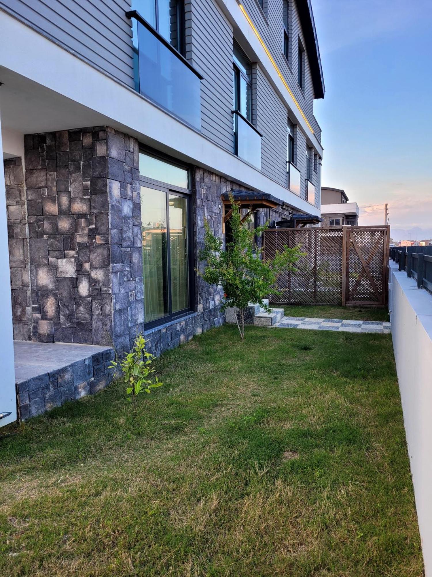Oldskool Villas Close To Lara Beach Анталія Номер фото